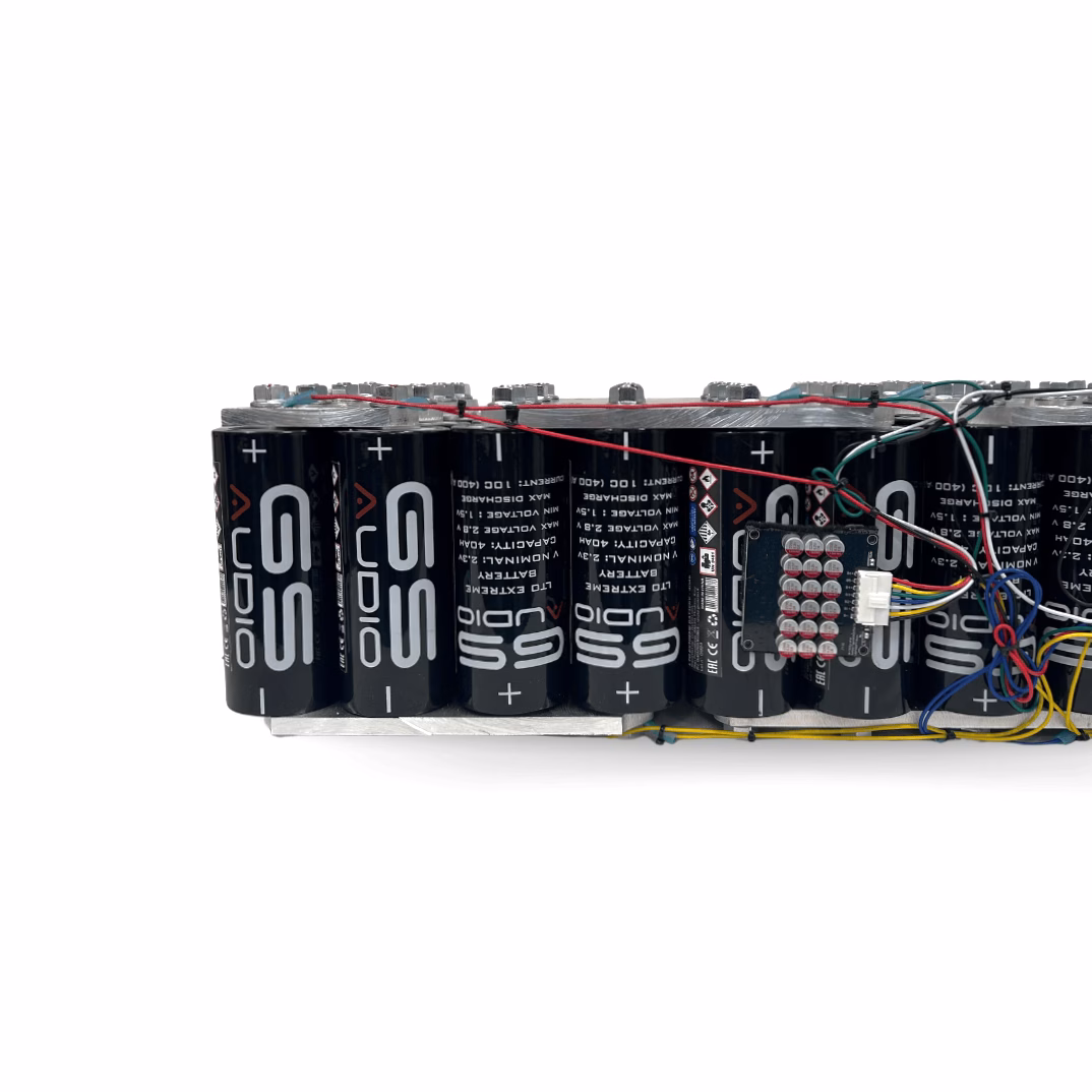 GS Audio 28x84cm Battery Pack - 48 LTO Cells - 320A/360A 14V with BMS and Bars - Image 4