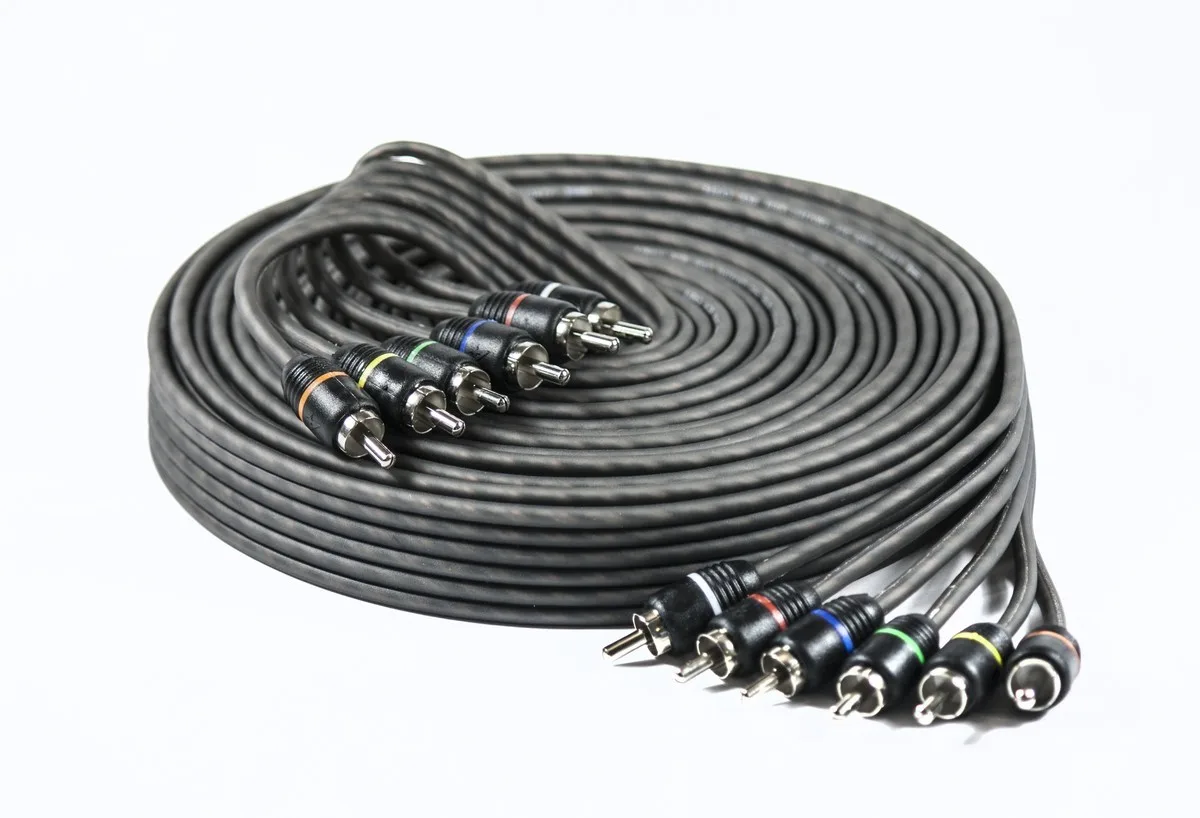 FOUR Connect 4-800157 STAGE1 RCA-kaapeli 5.5m, 6-kanavainen